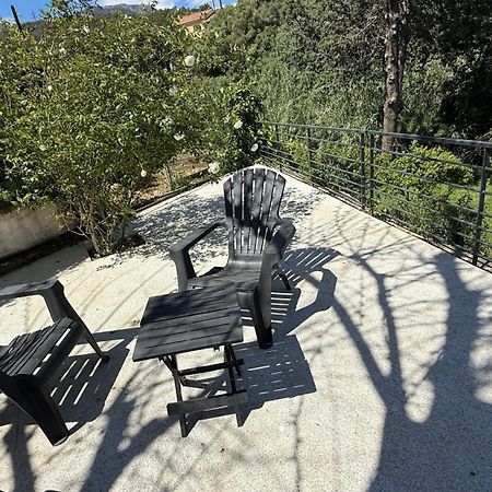 Casa Corbaia: Cozy Apartment with Garden near Town & Sea Bastia  Exterior photo