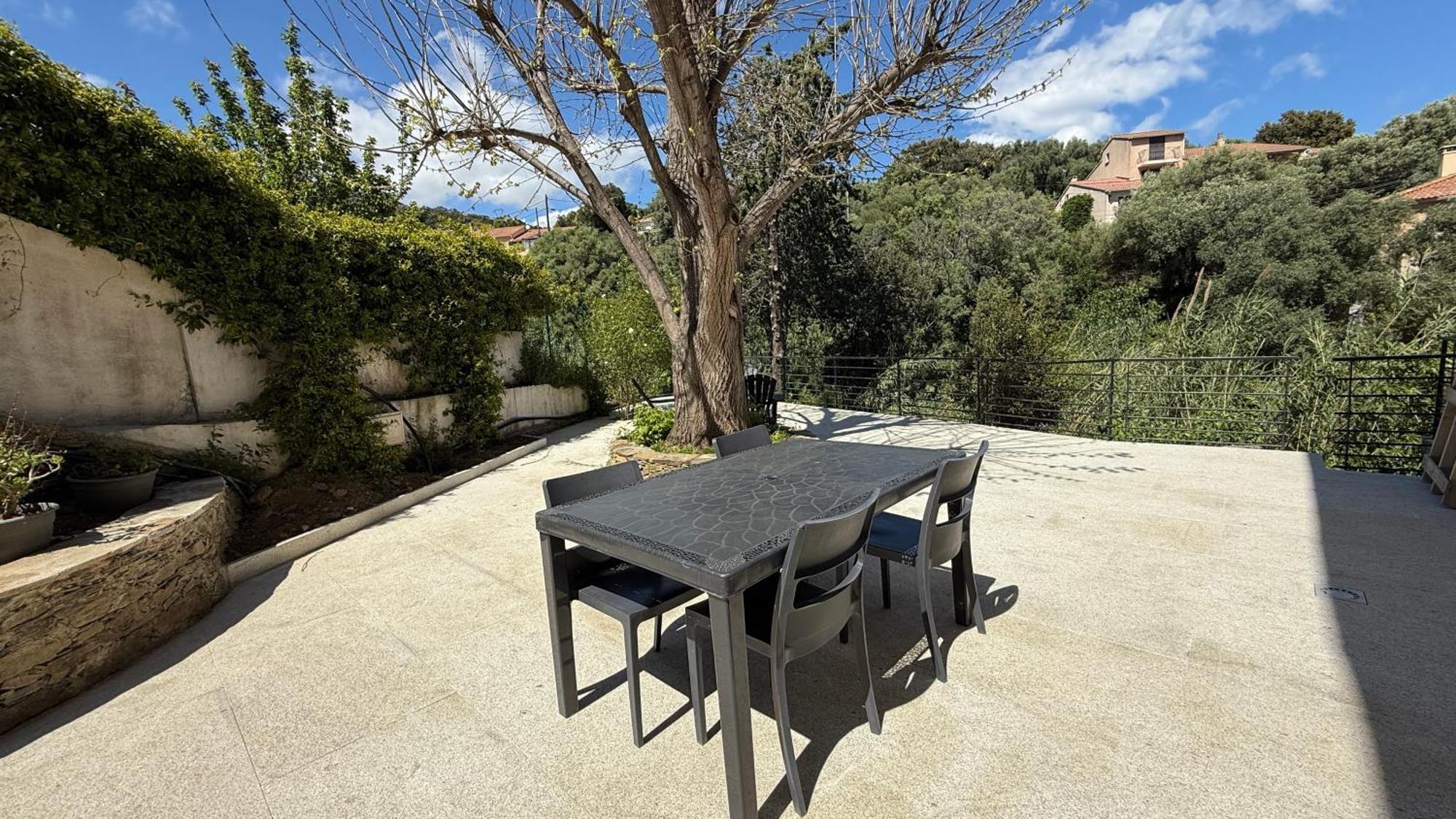Casa Corbaia: Cozy Apartment with Garden near Town & Sea Bastia  Exterior photo