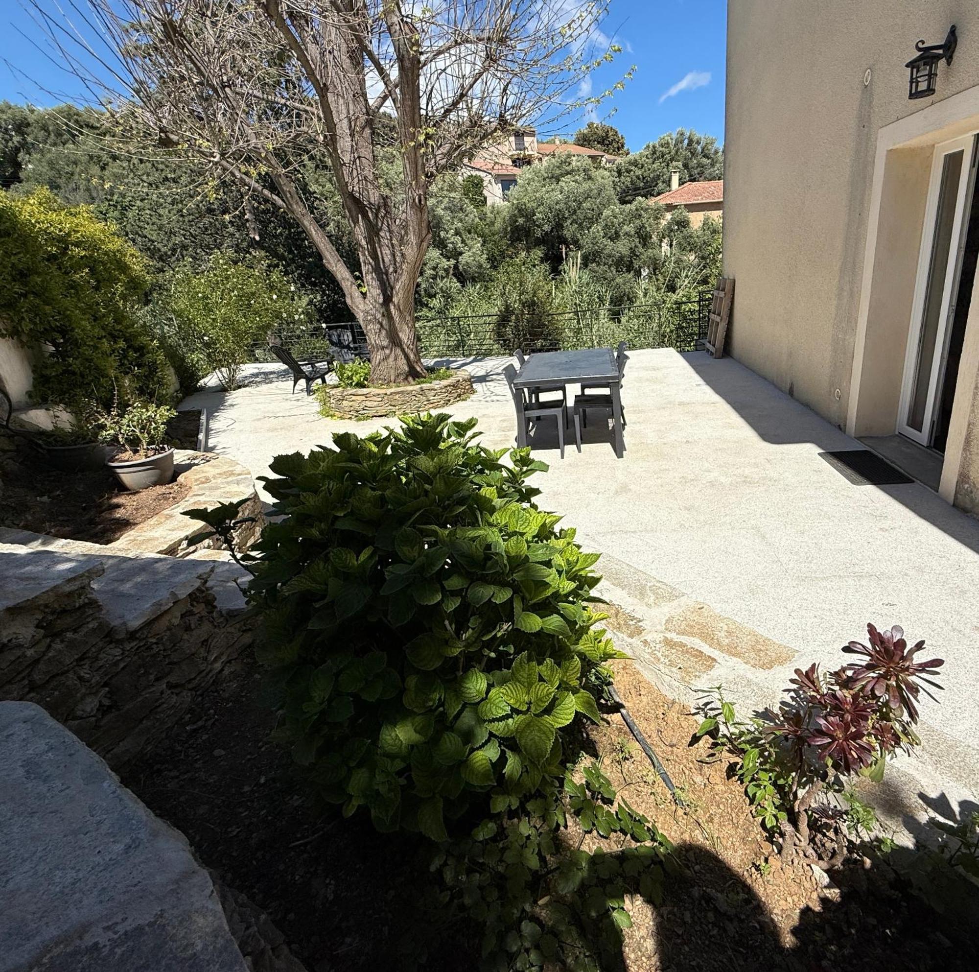 Casa Corbaia: Cozy Apartment with Garden near Town & Sea Bastia  Exterior photo